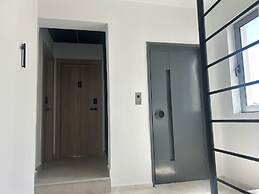 INCORSO • Smart Luxury Stay • near Airport • 24HR Check in