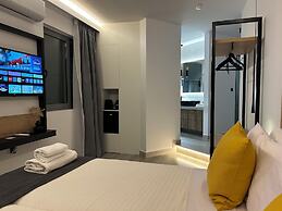 INCORSO • Smart Luxury Stay • near Airport • 24HR Check in