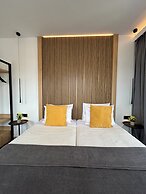 INCORSO • Smart Luxury Stay • near Airport • 24HR Check in