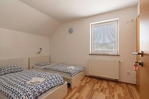 Lavric Hideaway Room 5