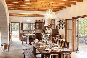 Troodos Mature Pine Chalet