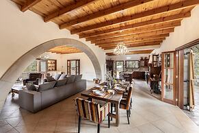 Troodos Mature Pine Chalet