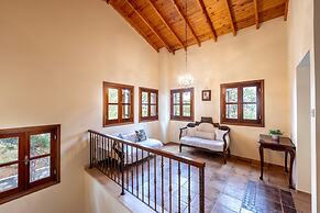 Troodos Mature Pine Chalet
