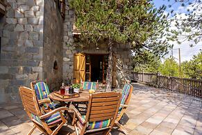 Troodos Mature Pine Chalet