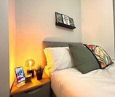 Darlington Suites by SA Stays