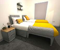 Darlington Suites by SA Stays