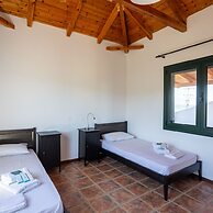 Aipeia Country House