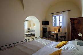 Ikio Concept Santorini