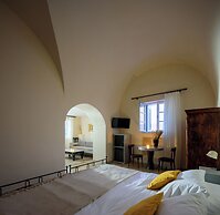 Ikio Concept Santorini