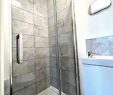 Chantry Suites by SA Stays