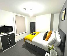 Chantry Suites by SA Stays