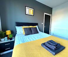 Chantry Suites by SA Stays