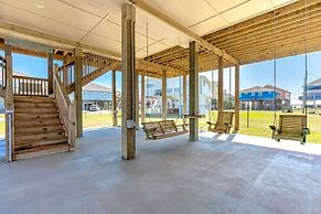 Tidewater 4 Bedroom Home by RedAwning