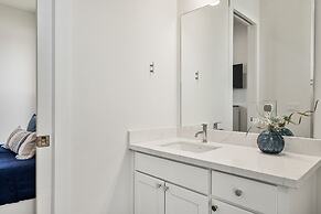 Tidewater 4 Bedroom Home by RedAwning