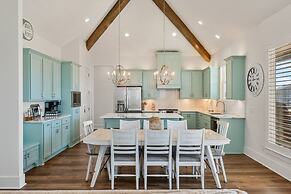 Tidewater 4 Bedroom Home by RedAwning