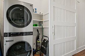 Tidewater 4 Bedroom Home by RedAwning