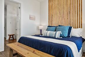 Tidewater 4 Bedroom Home by RedAwning