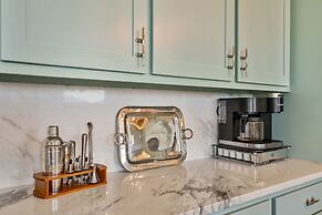 Tidewater 4 Bedroom Home by RedAwning