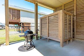 Tidewater 4 Bedroom Home by RedAwning