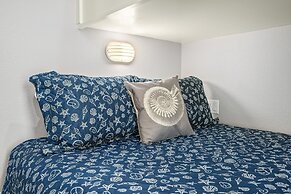 Sea Glass Cottage 2 Bedroom Home by RedAwning