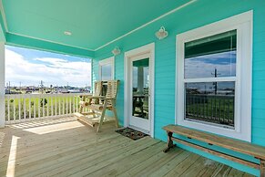 Sea Glass Cottage 2 Bedroom Home by RedAwning