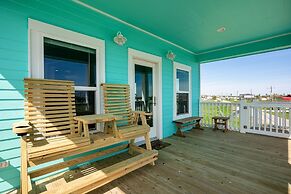 Sea Glass Cottage 2 Bedroom Home by RedAwning