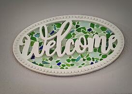 Sea Glass Cottage 2 Bedroom Home by RedAwning