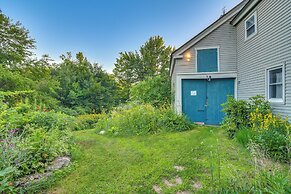 Lakefront Maine House ~ 4 Mi to Colby College