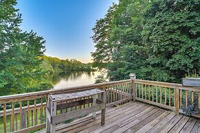 Lakefront Maine House ~ 4 Mi to Colby College