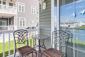 Near Beaches & Shops: Canal-front Selbyville Home