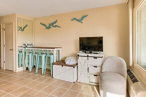 Oceanfront Hilton Head Island Condo w/ Pool Access
