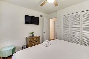 Garden City Home w/ Screened Porch: Near Savannah!