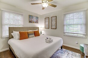 Garden City Home w/ Screened Porch: Near Savannah!