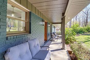 Tranquil Lakefront Greers Ferry Escape w/ Fire Pit