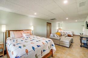 Tranquil Lakefront Greers Ferry Escape w/ Fire Pit