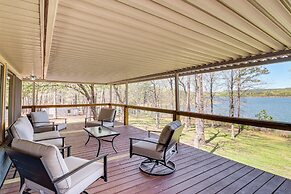 Tranquil Lakefront Greers Ferry Escape w/ Fire Pit