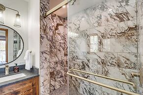 Tranquil Lakefront Greers Ferry Escape w/ Fire Pit