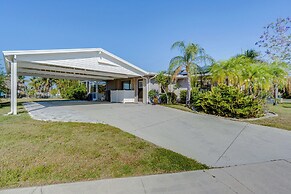 Port Charlotte Home w/ Lanai & Saltwater Pool!