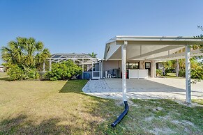 Port Charlotte Home w/ Lanai & Saltwater Pool!