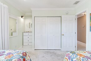 Port Charlotte Home w/ Lanai & Saltwater Pool!