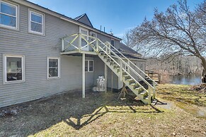 Oakland Apt on Messalonskee Lake w/ Dock Access!