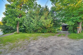 Oakland Apt on Messalonskee Lake w/ Dock Access!