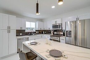 Houston Apartment: Close to University & Downtown