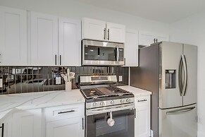 Houston Apartment: Close to University & Downtown