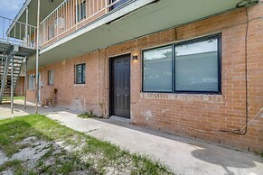Houston Apartment: Close to University & Downtown