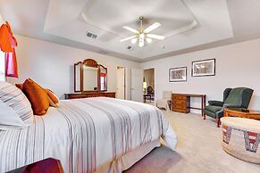 9 Mi to Texas Tech: Home w/ Fenced Yard in Lubbock