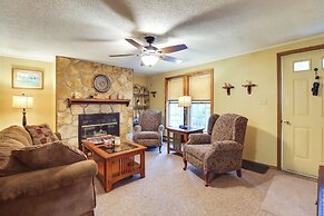 10 Mi to Pocono Raceway: Cozy Albrightsville Home!