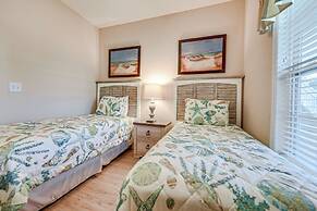 Community Pool & Hot Tub: North Myrtle Beach Condo