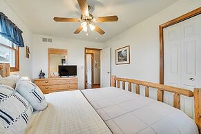 Family-friendly Houghton Lake House: Steps to Lake