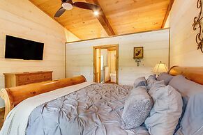 Blue Ridge Cabin w/ Hot Tub, Deck & Mountain Views